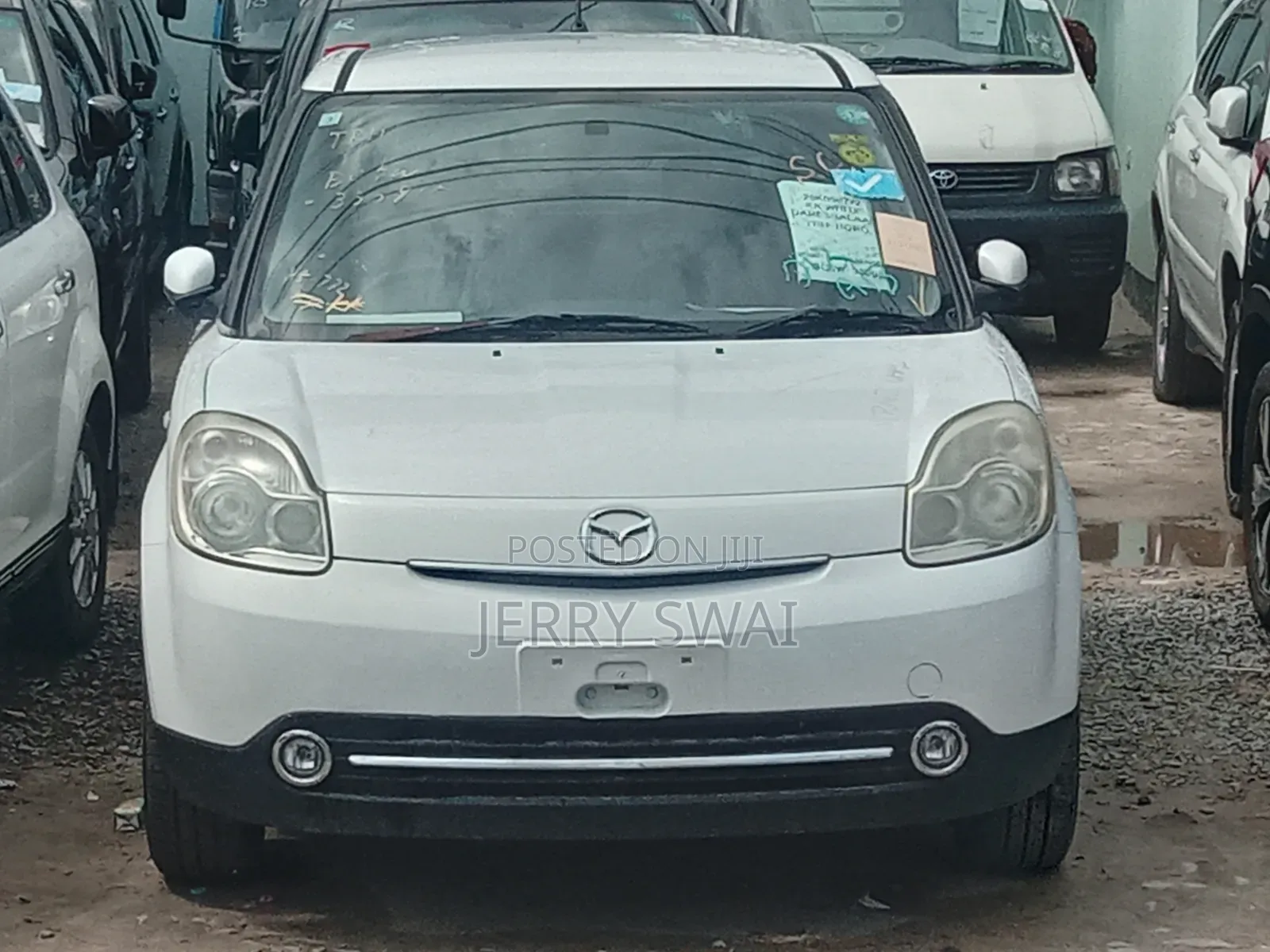 Mazda Verisa 2010 White