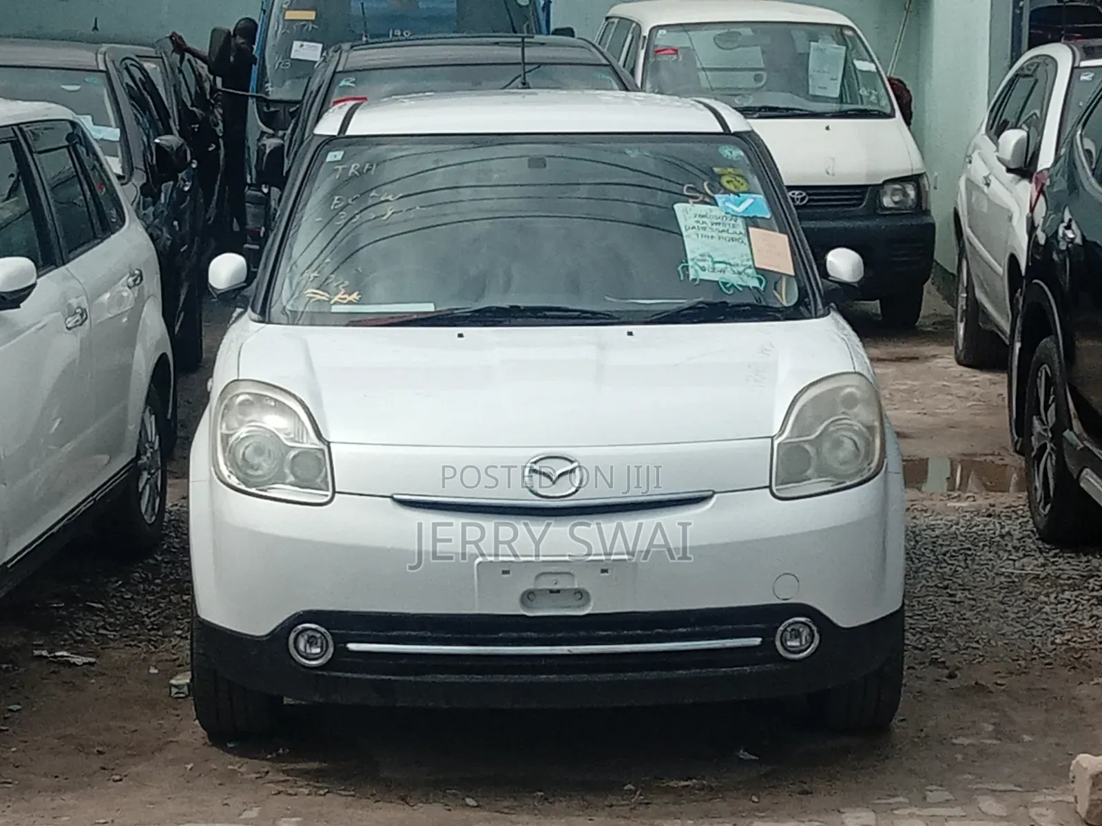 Mazda Verisa 2010 White
