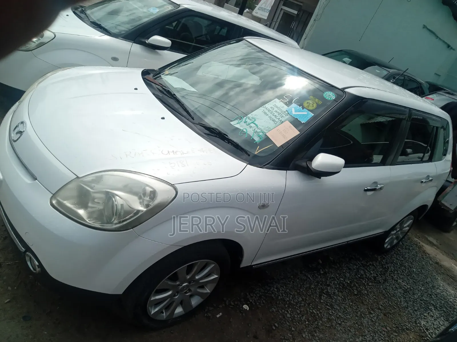 Mazda Verisa 2010 White
