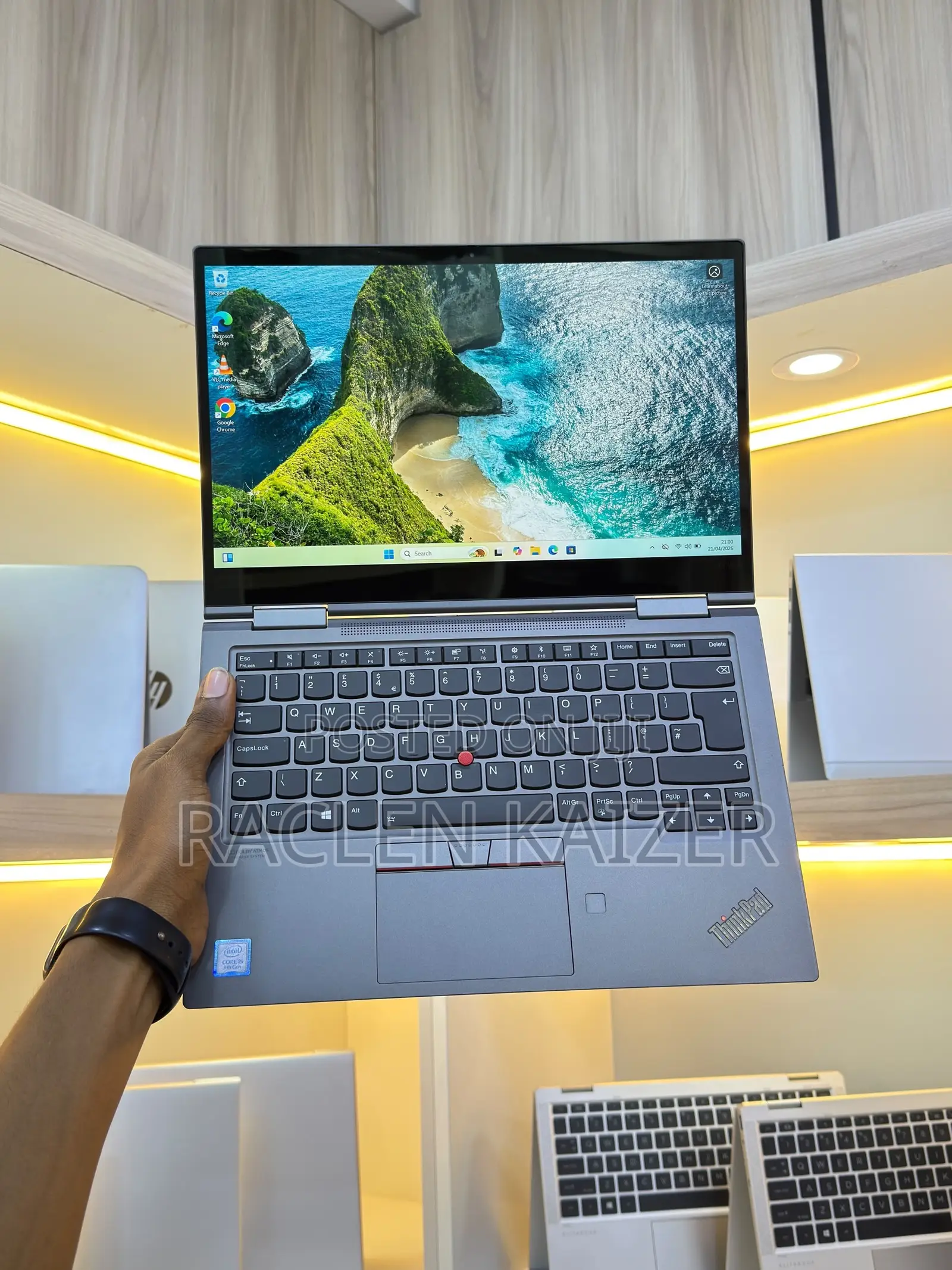 New Laptop Lenovo ThinkPad X1 Yoga 8GB Intel Core i5 SSD 256GB