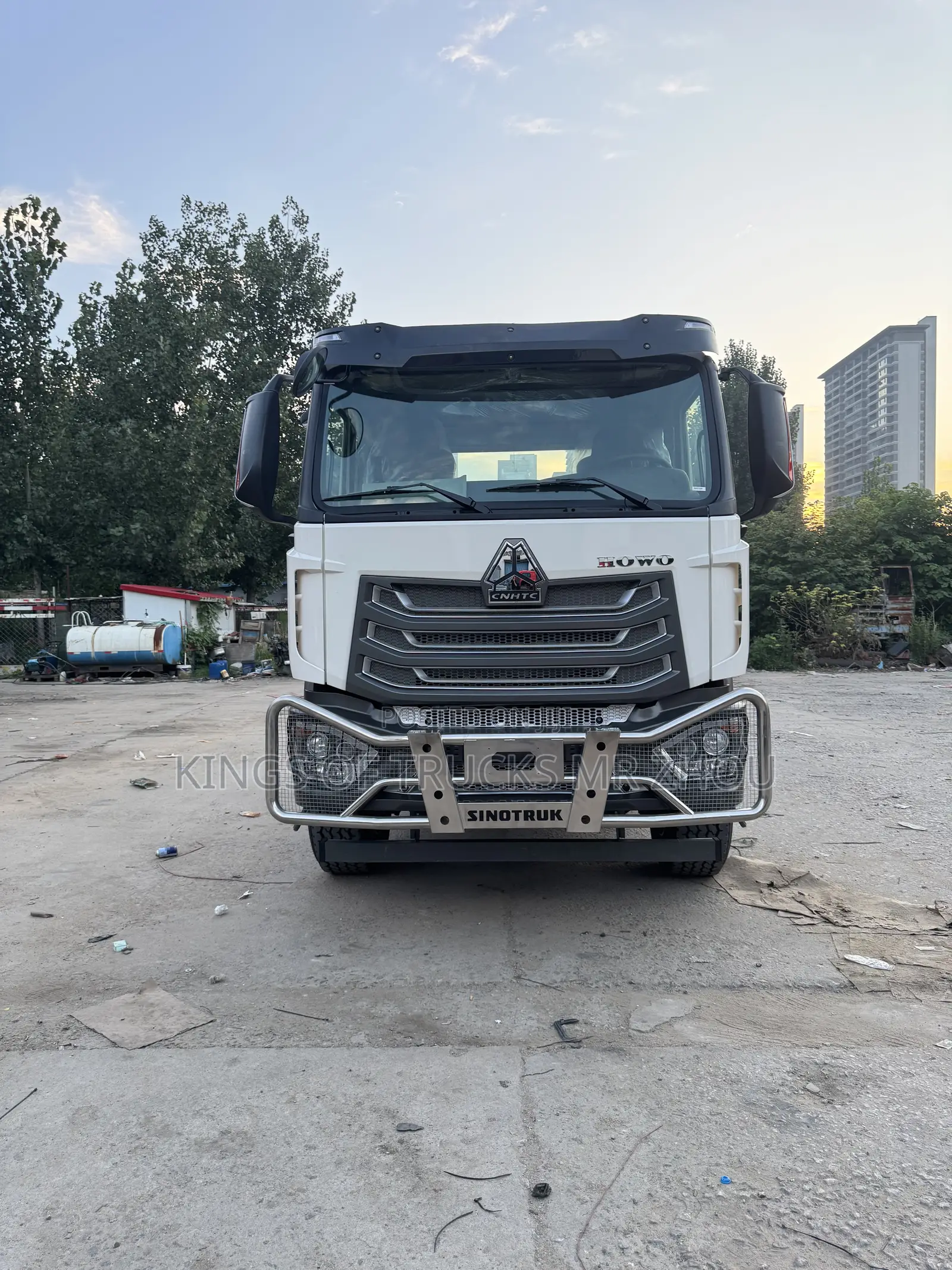 Ready for Order New HOWO NX Tractor