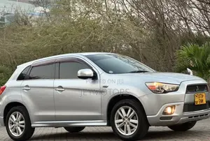 Mitsubishi RVR 2010 Silver