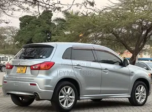 Mitsubishi RVR 2010 Silver