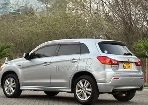 Mitsubishi RVR 2010 Silver