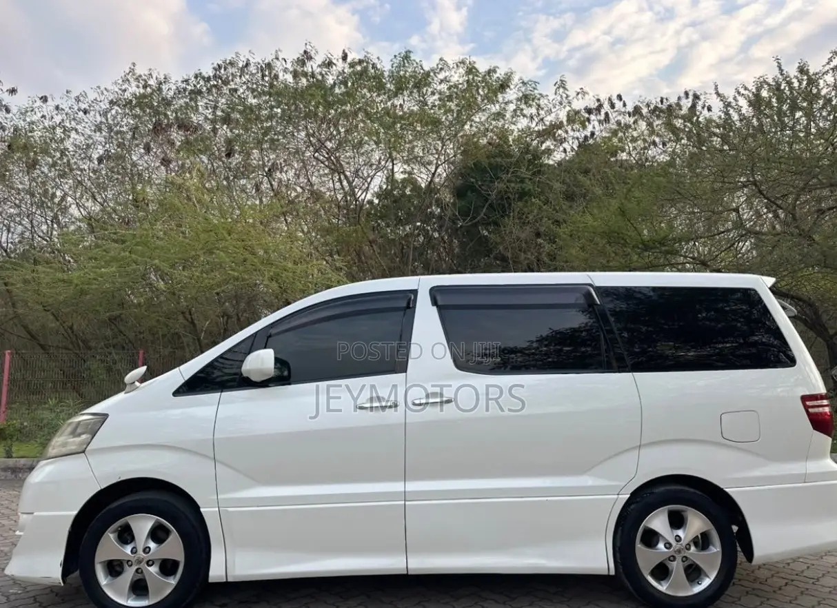Toyota Alphard 2007 White