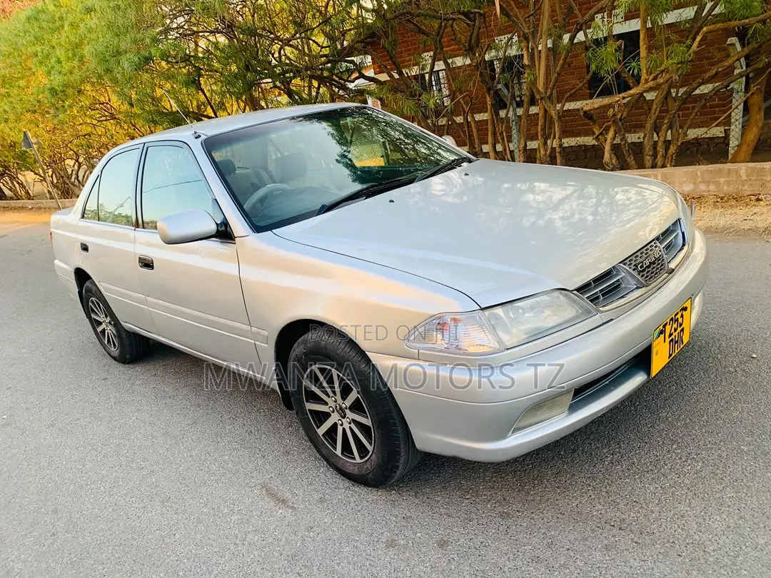 Toyota Carina 2000 Beige