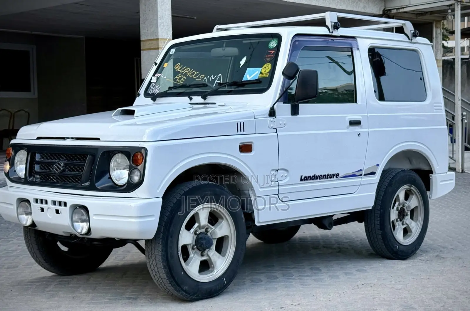 Suzuki Jimny 1996 White