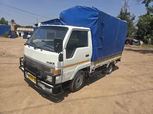 Toyota Dayana Ipo Mwanza