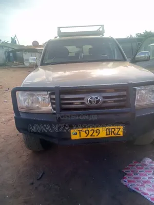 Toyota Land Cruiser 2007 Beige