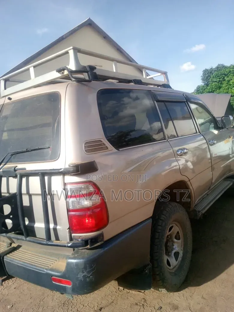 Toyota Land Cruiser 2007 Beige
