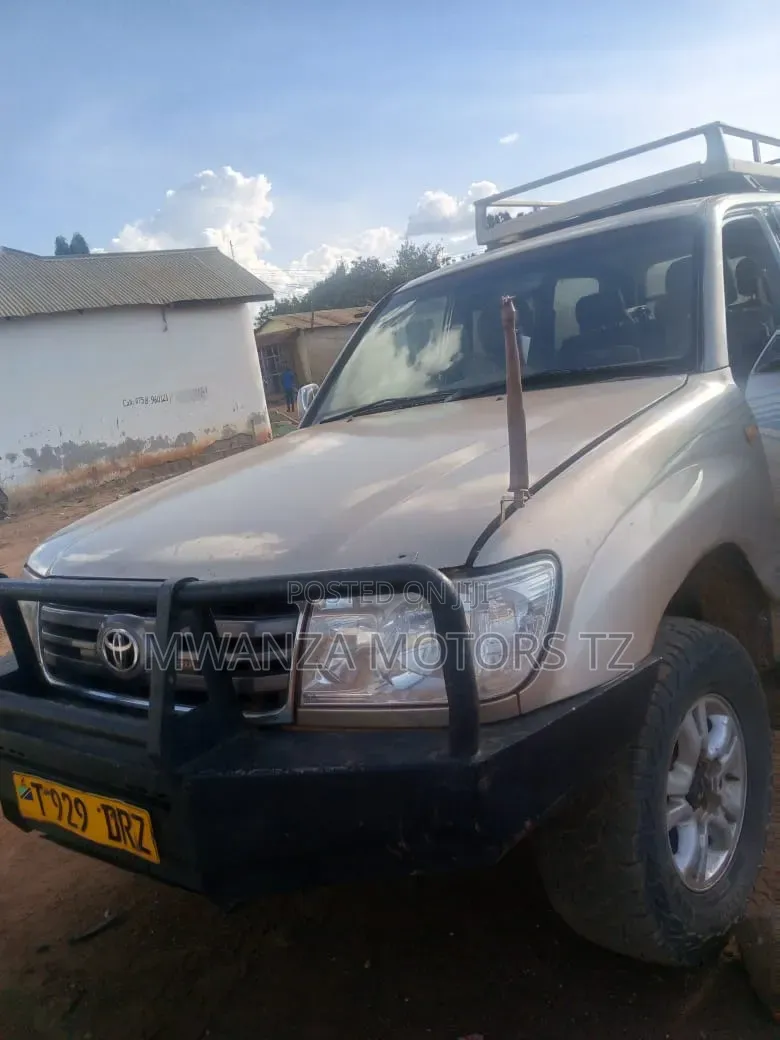 Toyota Land Cruiser 2007 Beige