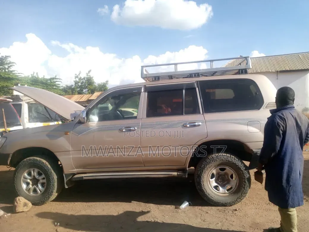 Toyota Land Cruiser 2007 Beige