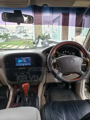 Toyota Land Cruiser 2003 White