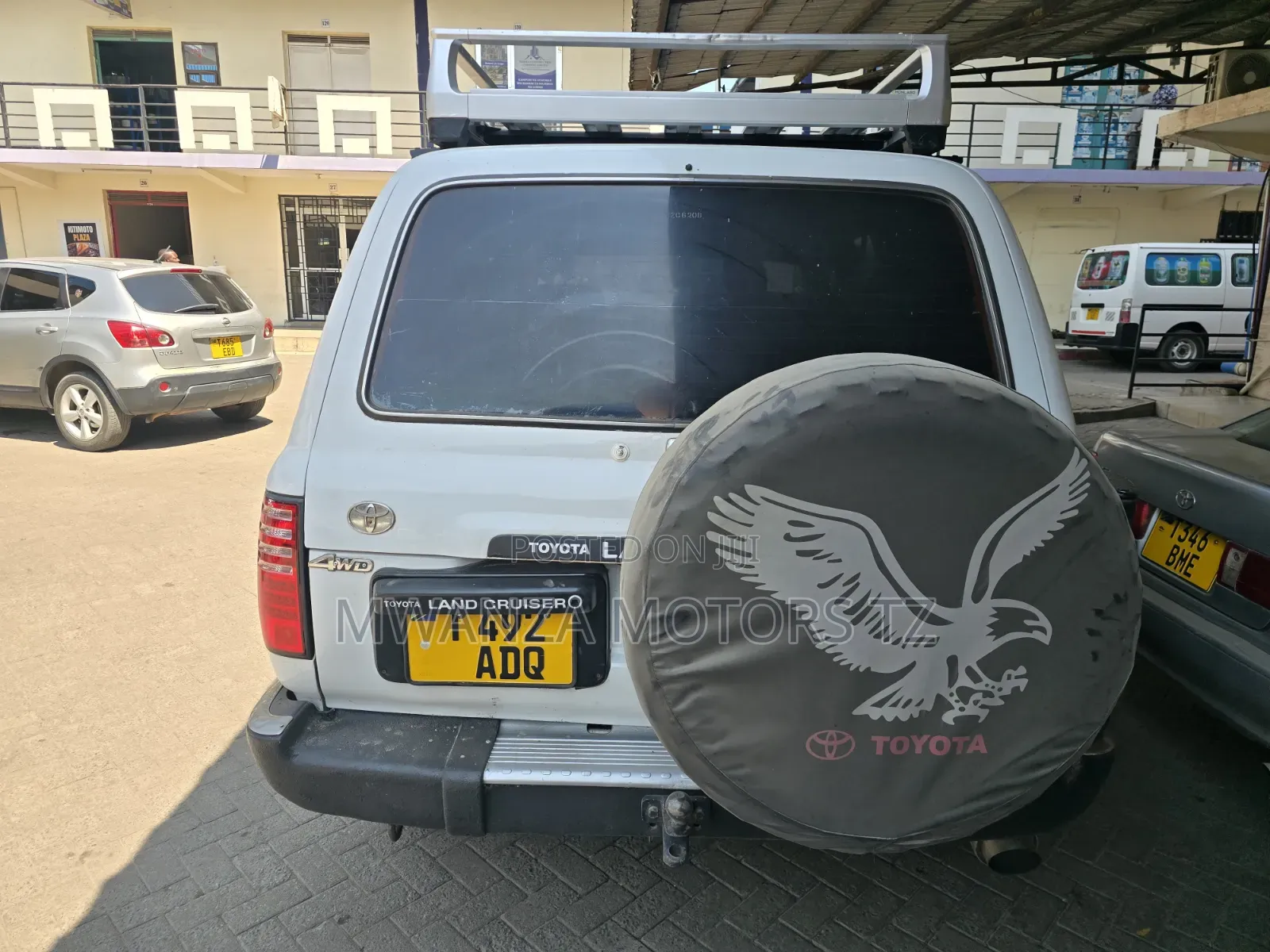 Toyota Land Cruiser 1996 White