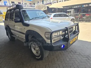 Toyota Land Cruiser 1996 White