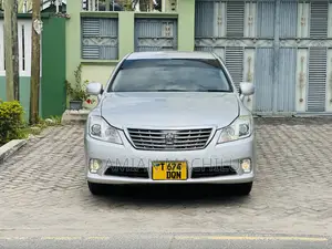 Toyota Crown 2009 Silver
