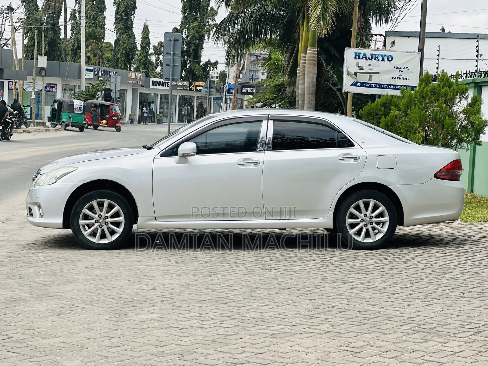 Toyota Crown 2009 Silver