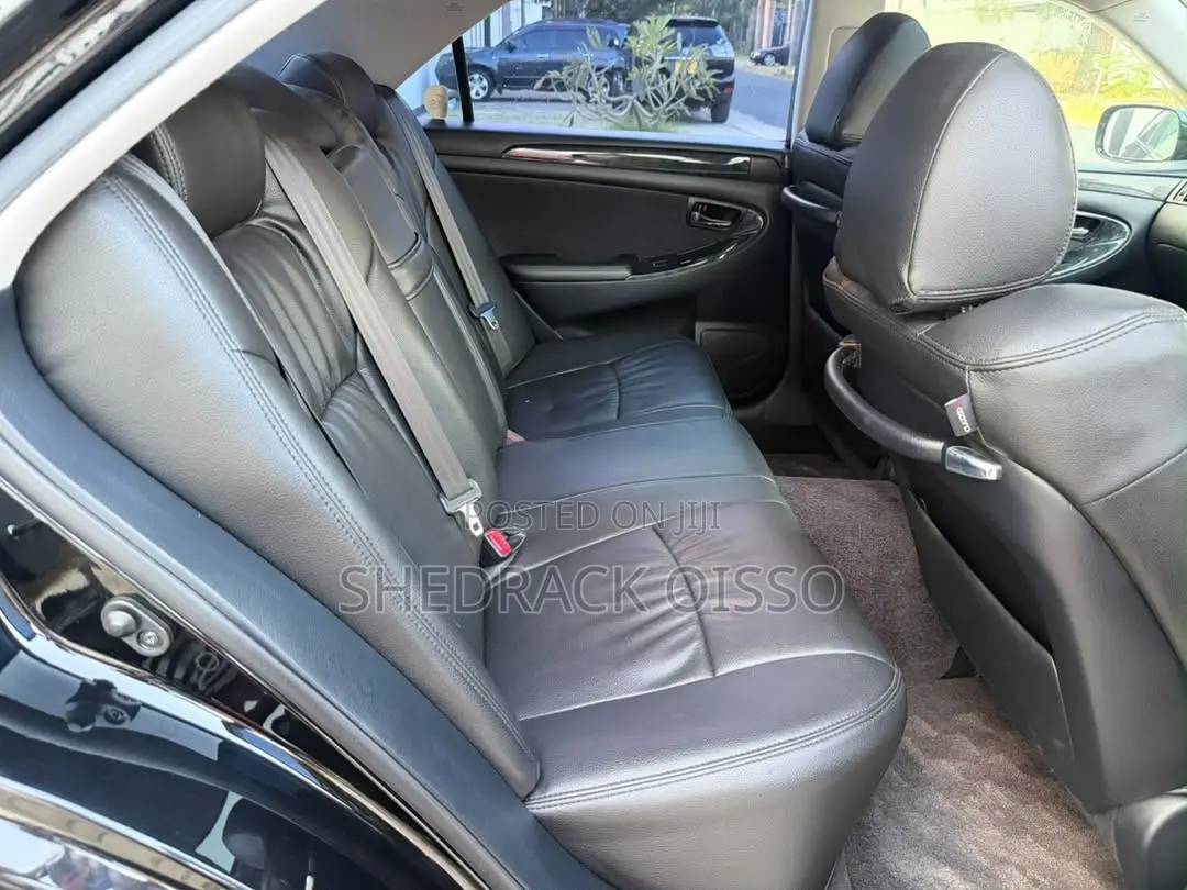 Toyota Crown 2007 Black