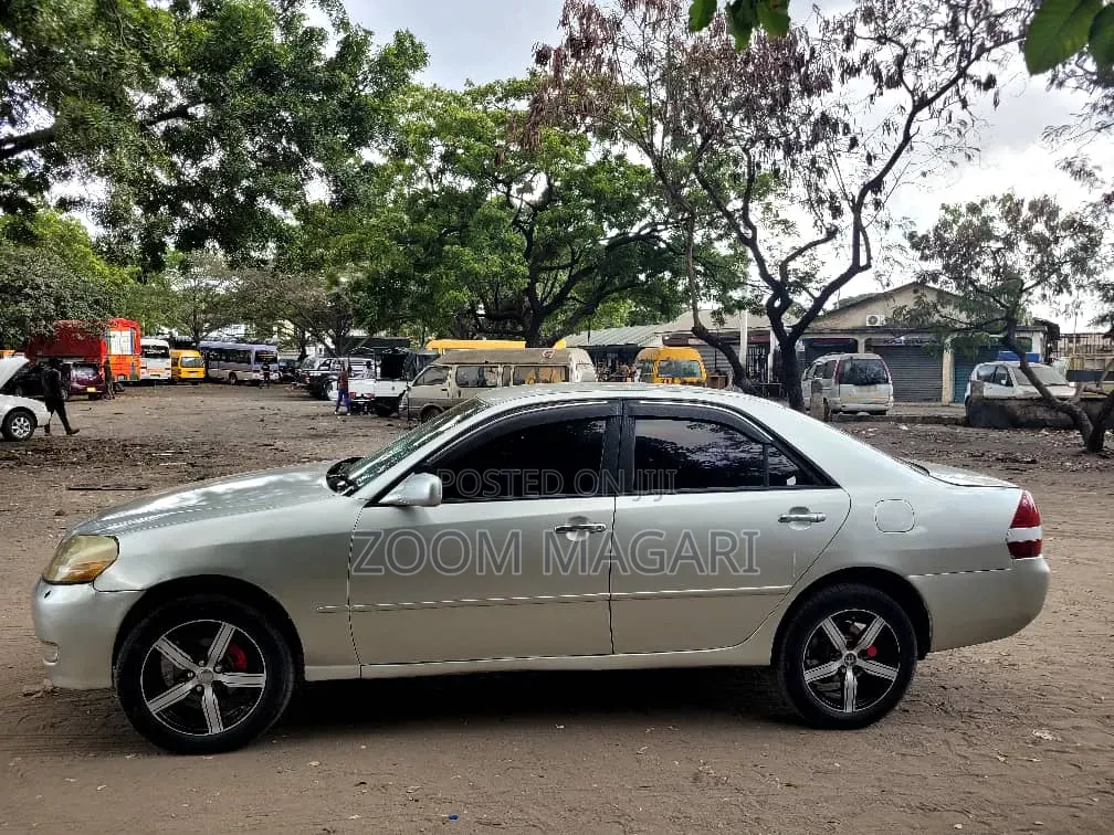 Toyota Mark II 2003 Silver