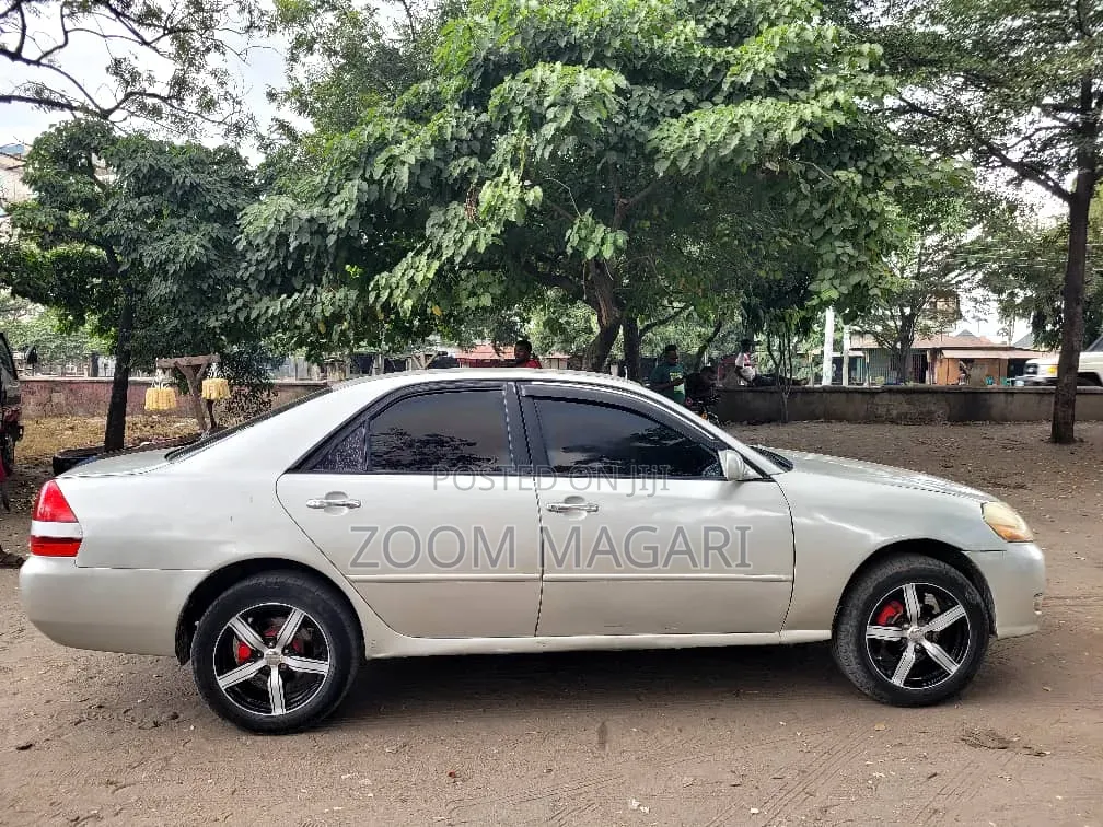 Toyota Mark II 2003 Silver