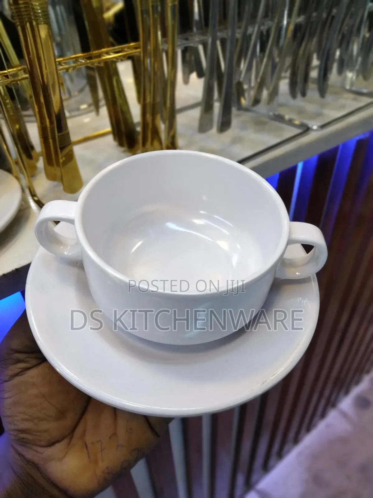 Kibakuli Na Kisani Chake
