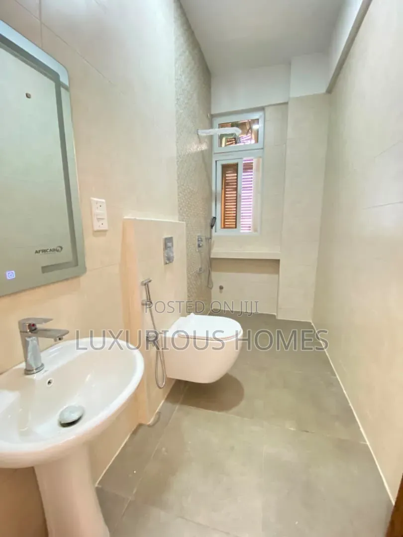 5bdrm Apartment in Upanga for rent