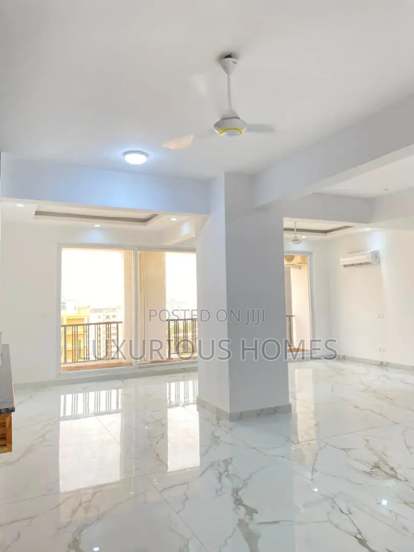 5bdrm Apartment in Upanga for rent