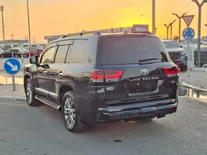 Toyota Land Cruiser 2014 Black