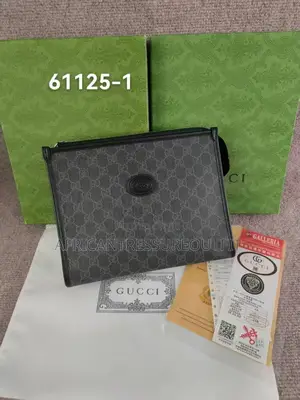 Gucci Handbag Supreme Canvas Signature Web Stripe Detail Along the Top