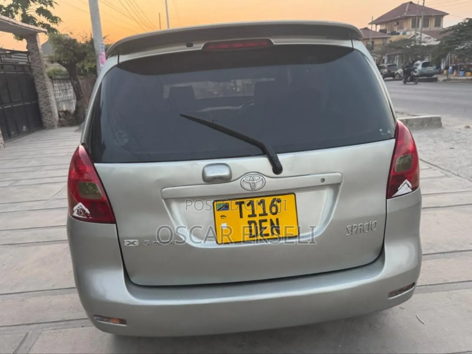 Toyota Corolla Spacio 2002 Silver