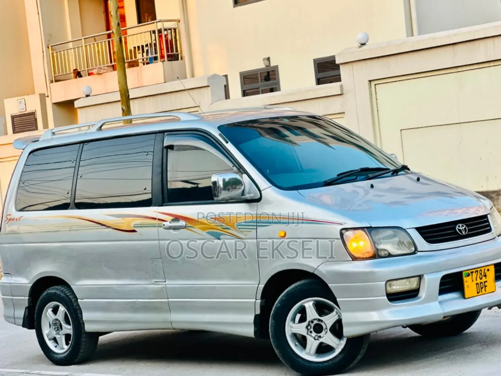 Toyota Noah 2003 White