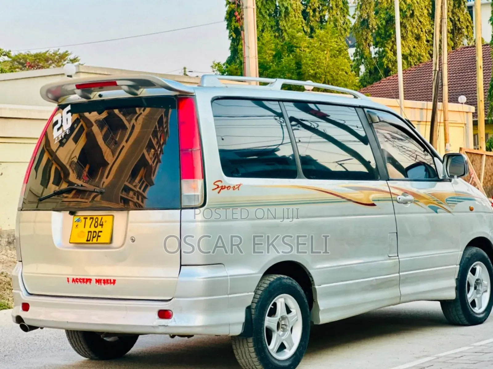 Toyota Noah 2003 White