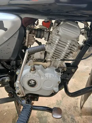 Bajaj Boxer X125 2025 Black