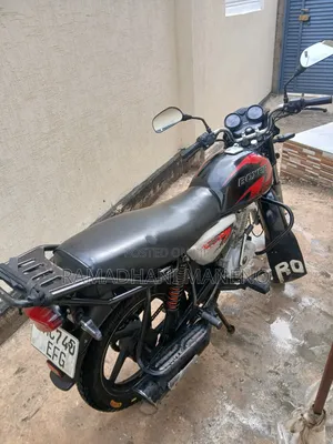 Bajaj Boxer X125 2025 Black