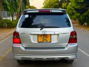 Toyota Kluger 2004 Silver