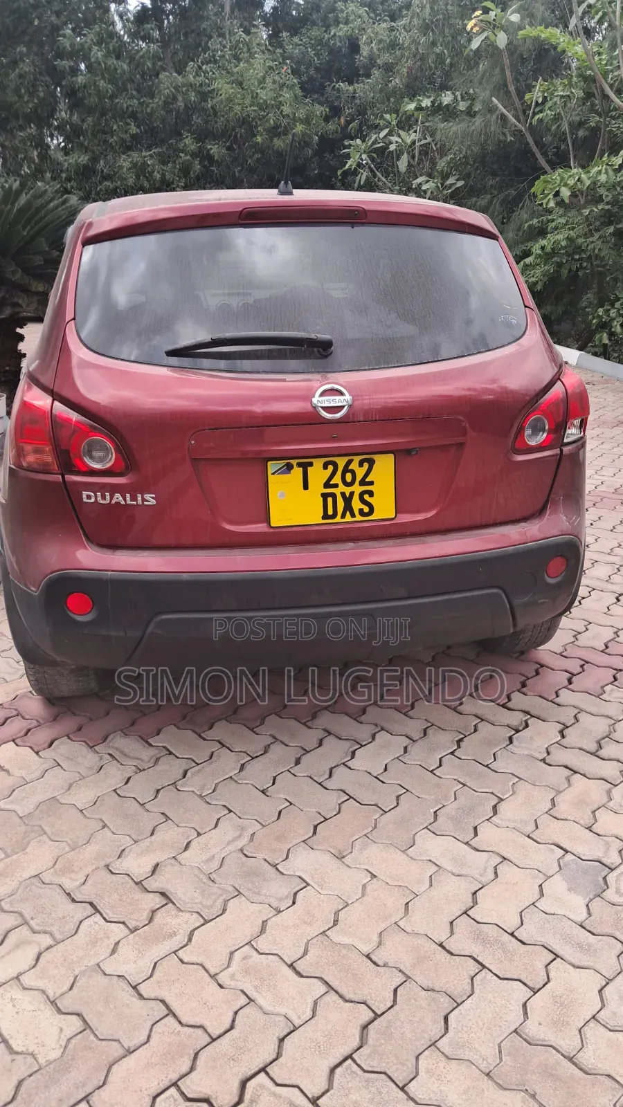 Nissan Dualis 2010 Maroon