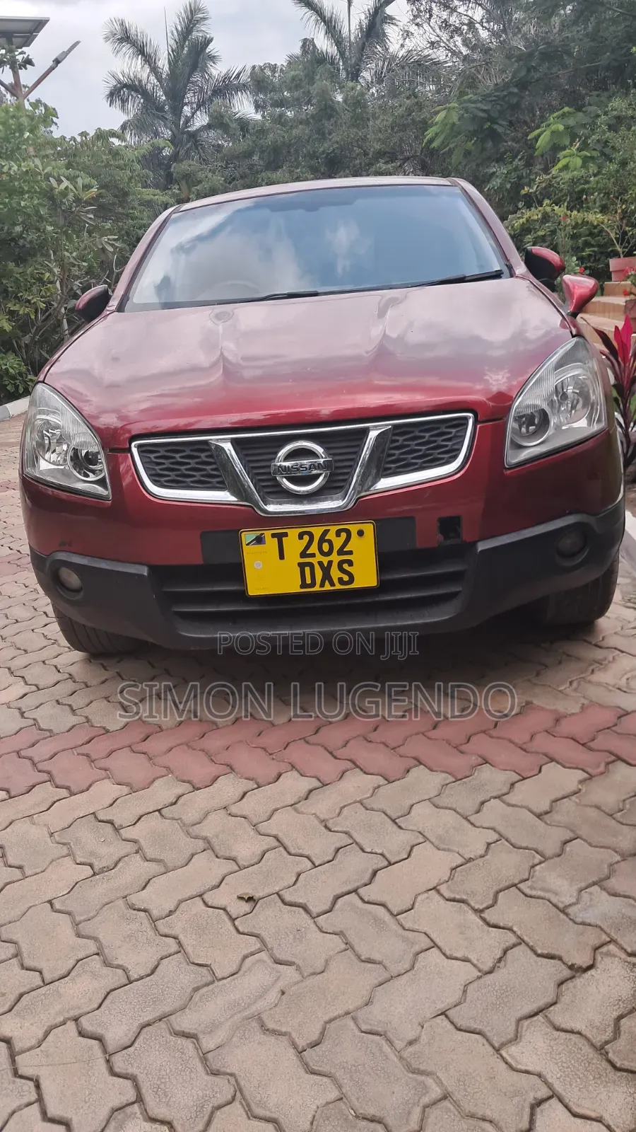 Nissan Dualis 2010 Maroon