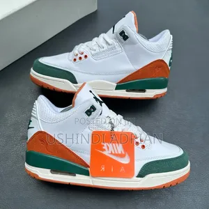 NIKE AIR MAXPREMIUM SNEAKERSSize: 40, 41, 42, 43, 44