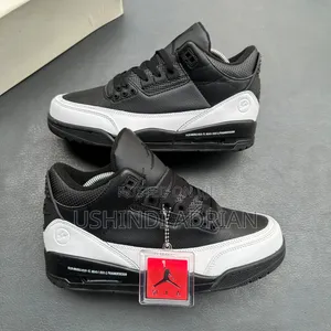 NIKE AIR MAXPREMIUM SNEAKERSSize: 40, 41, 42, 43, 44