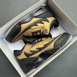 NIKE AIR MAXPREMIUM SNEAKERSSize: 40, 41, 42, 43, 44