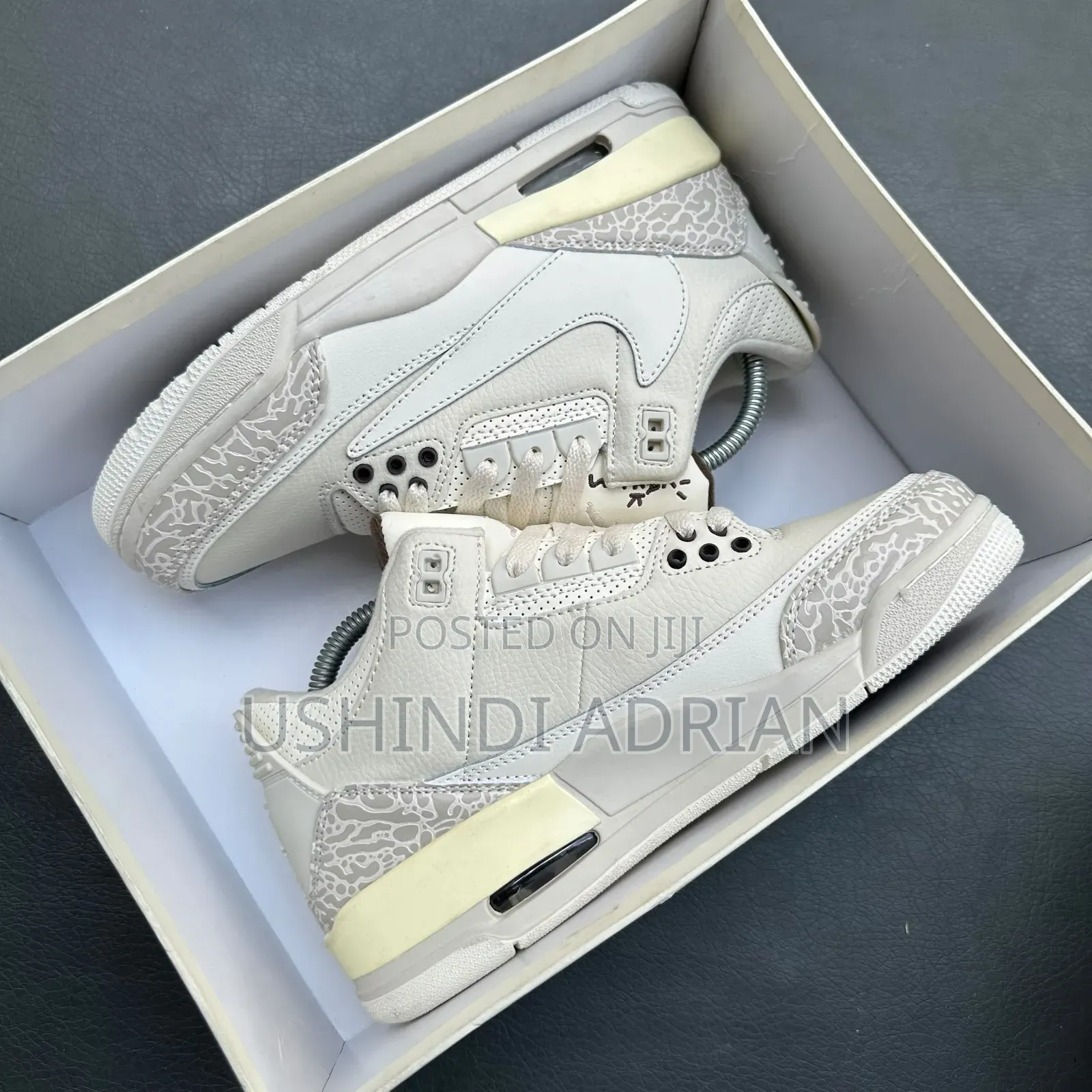NIKE AIR MAXPREMIUM SNEAKERSSize: 40, 41, 42, 43, 44