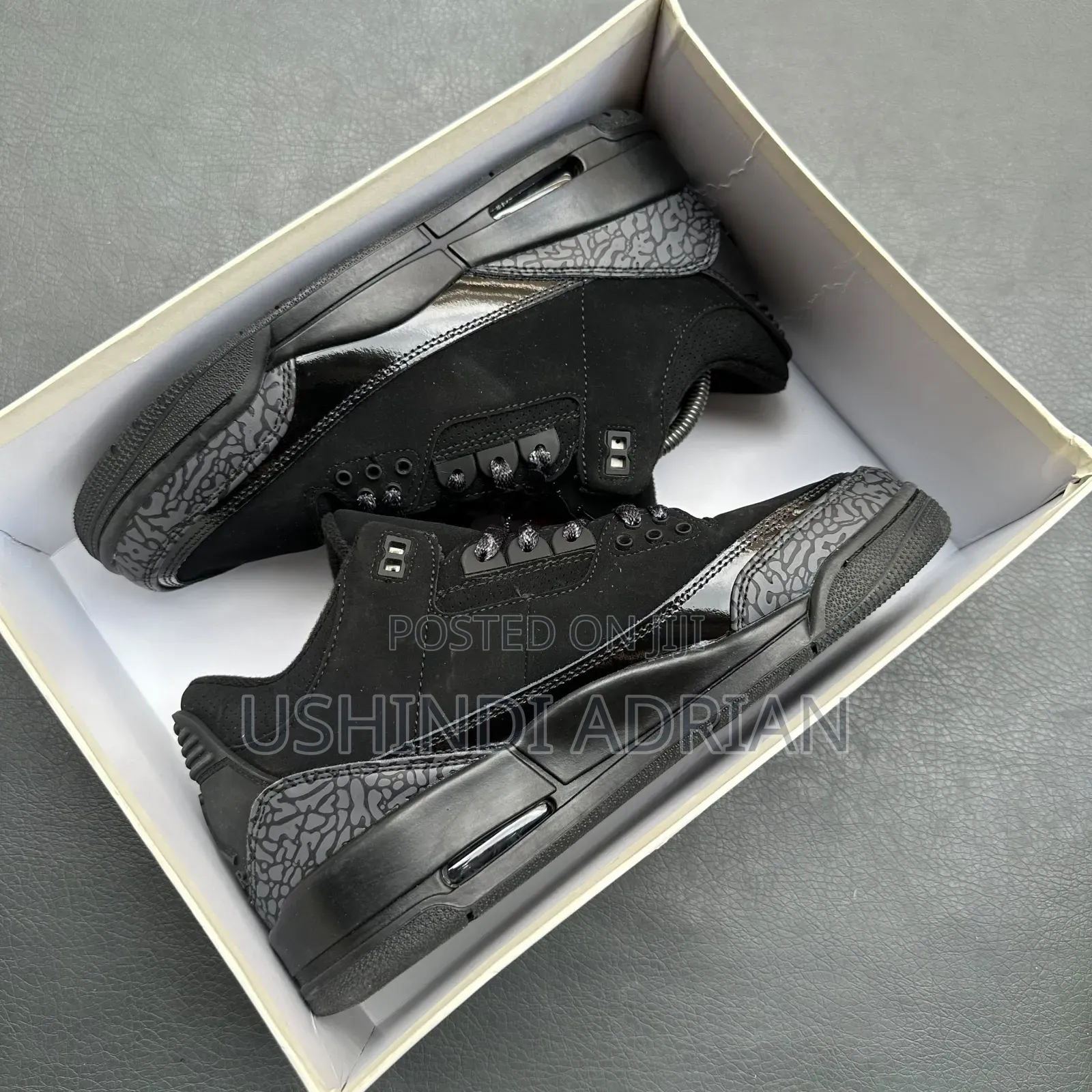 NIKE AIR MAXPREMIUM SNEAKERSSize: 40, 41, 42, 43, 44