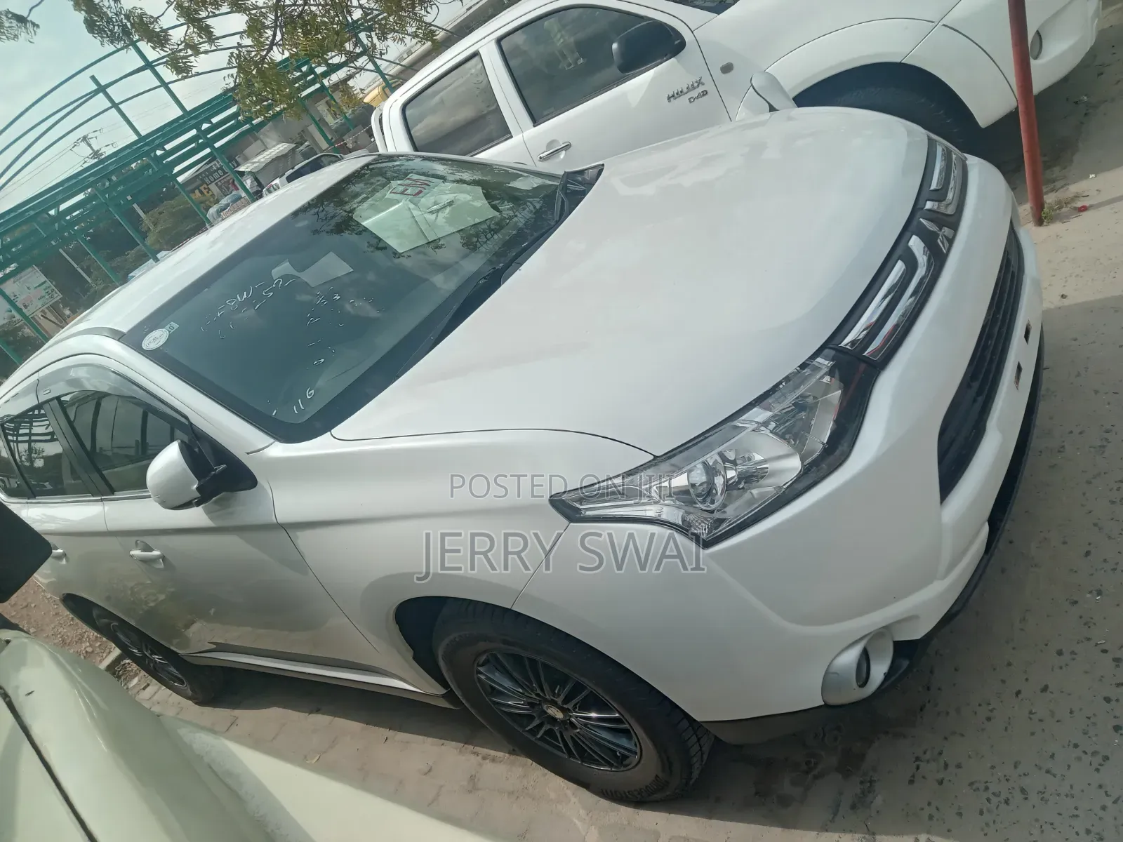 Mitsubishi Outlander 2014 White