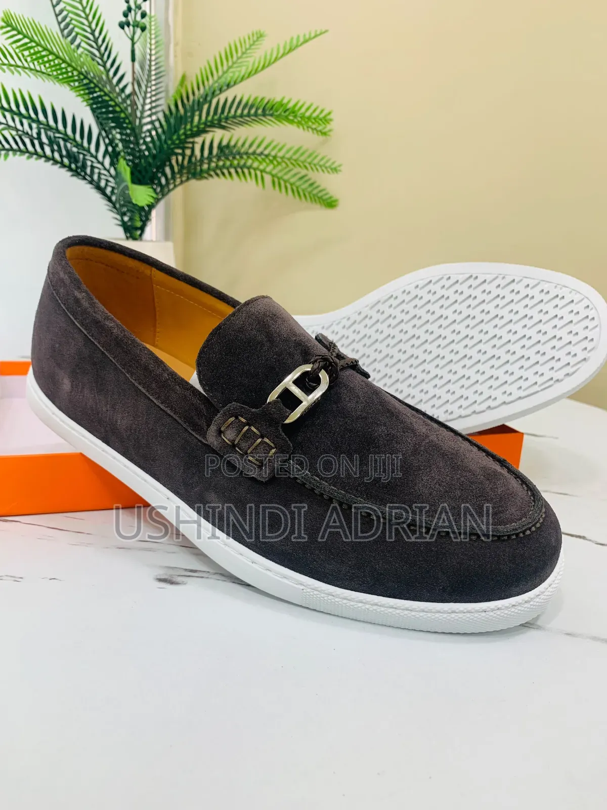 new Stock—hermès Shoes
quality Leather
full Boxed