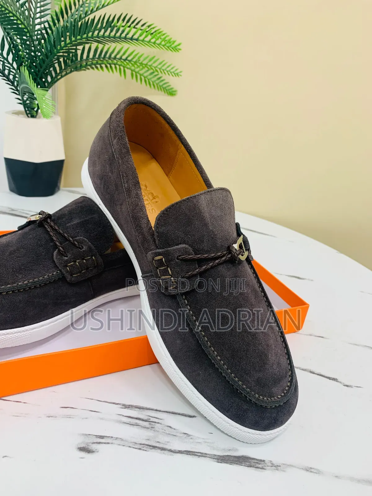 new Stock—hermès Shoes
quality Leather
full Boxed