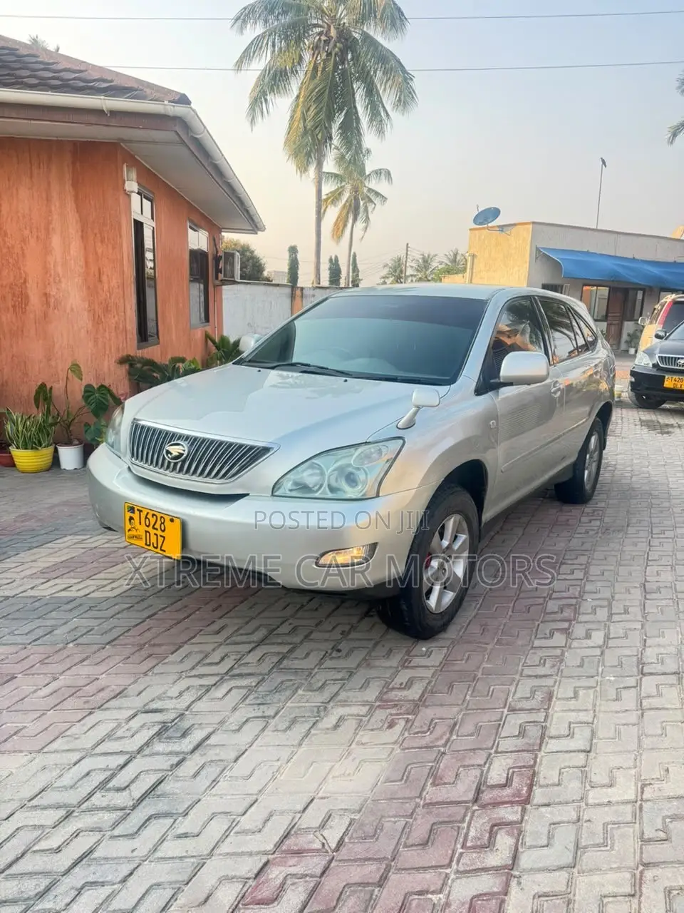 Toyota Harrier 2004 Silver