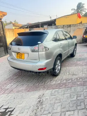 Toyota Harrier 2004 Silver