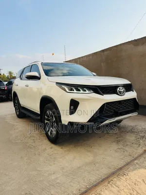 Toyota Fortuner 2.8 D AWD 2024 White