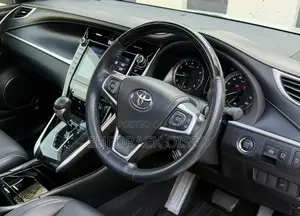 Toyota Harrier 2018 White