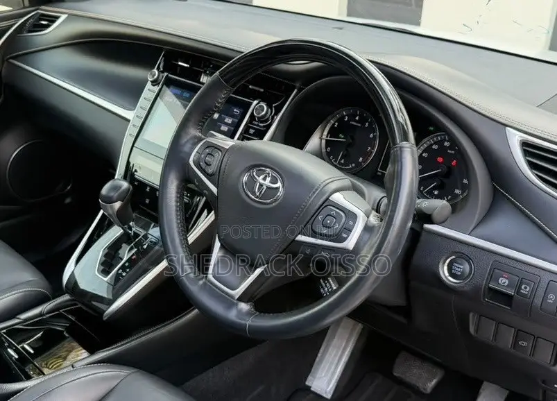 Toyota Harrier 2018 White